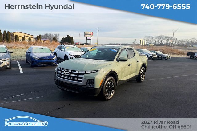 Certified 2025 Hyundai Santa Cruz SE image 3