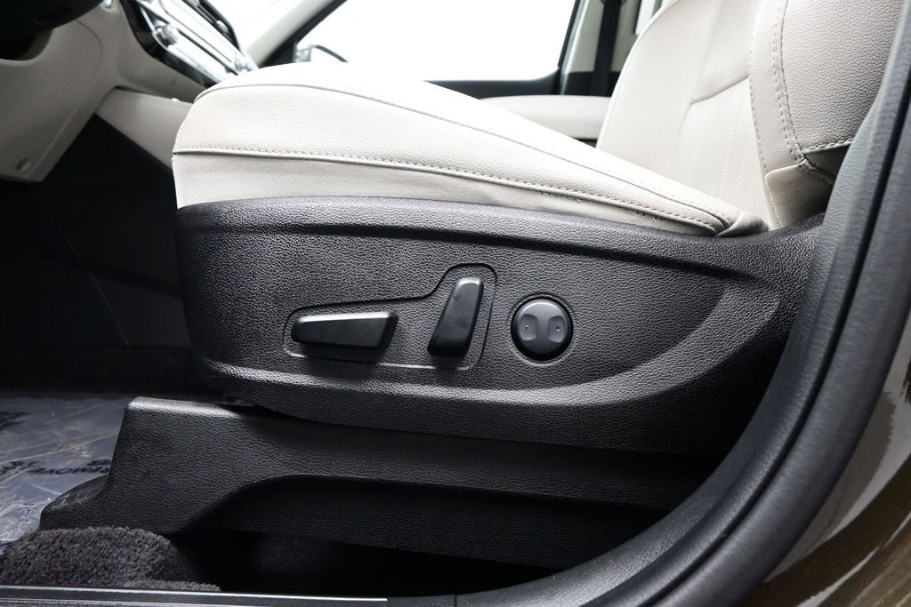 Used 2022 Kia Telluride EX w/ EX Premium Package FWD image 14
