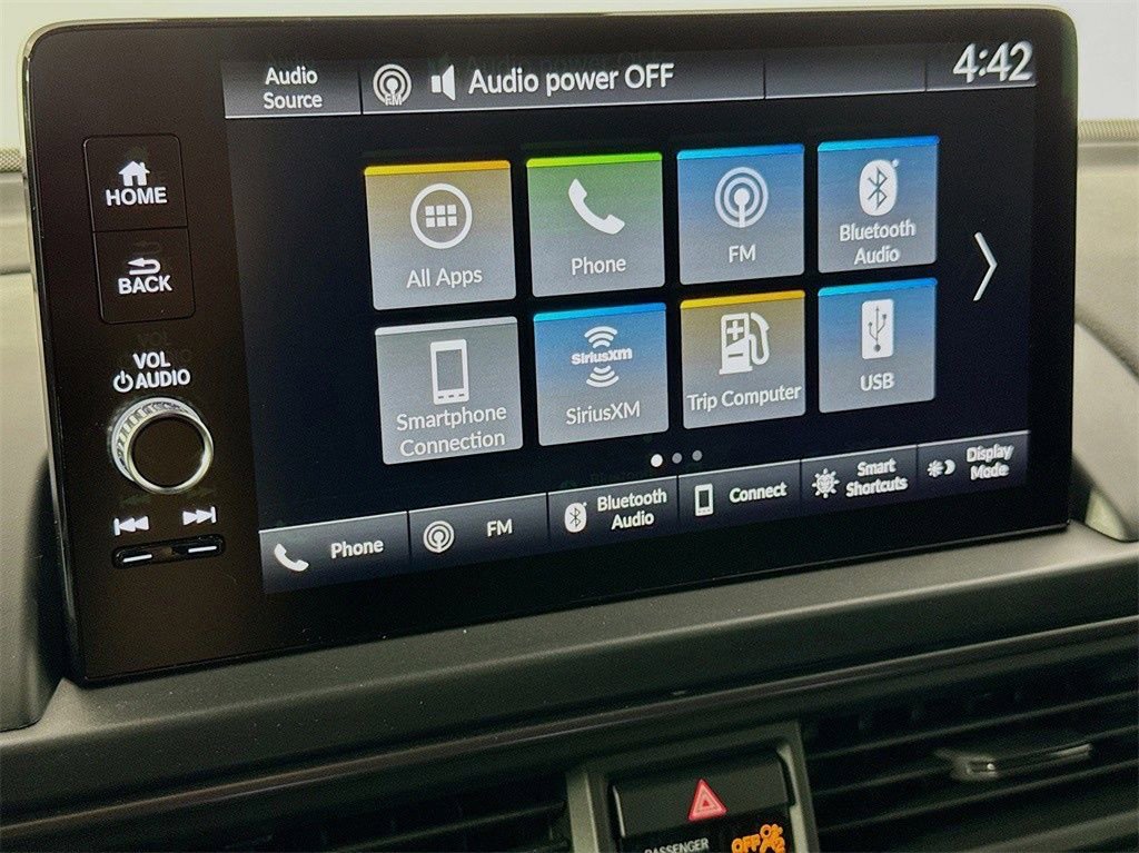 Used 2025 Honda Pilot TrailSport image 19