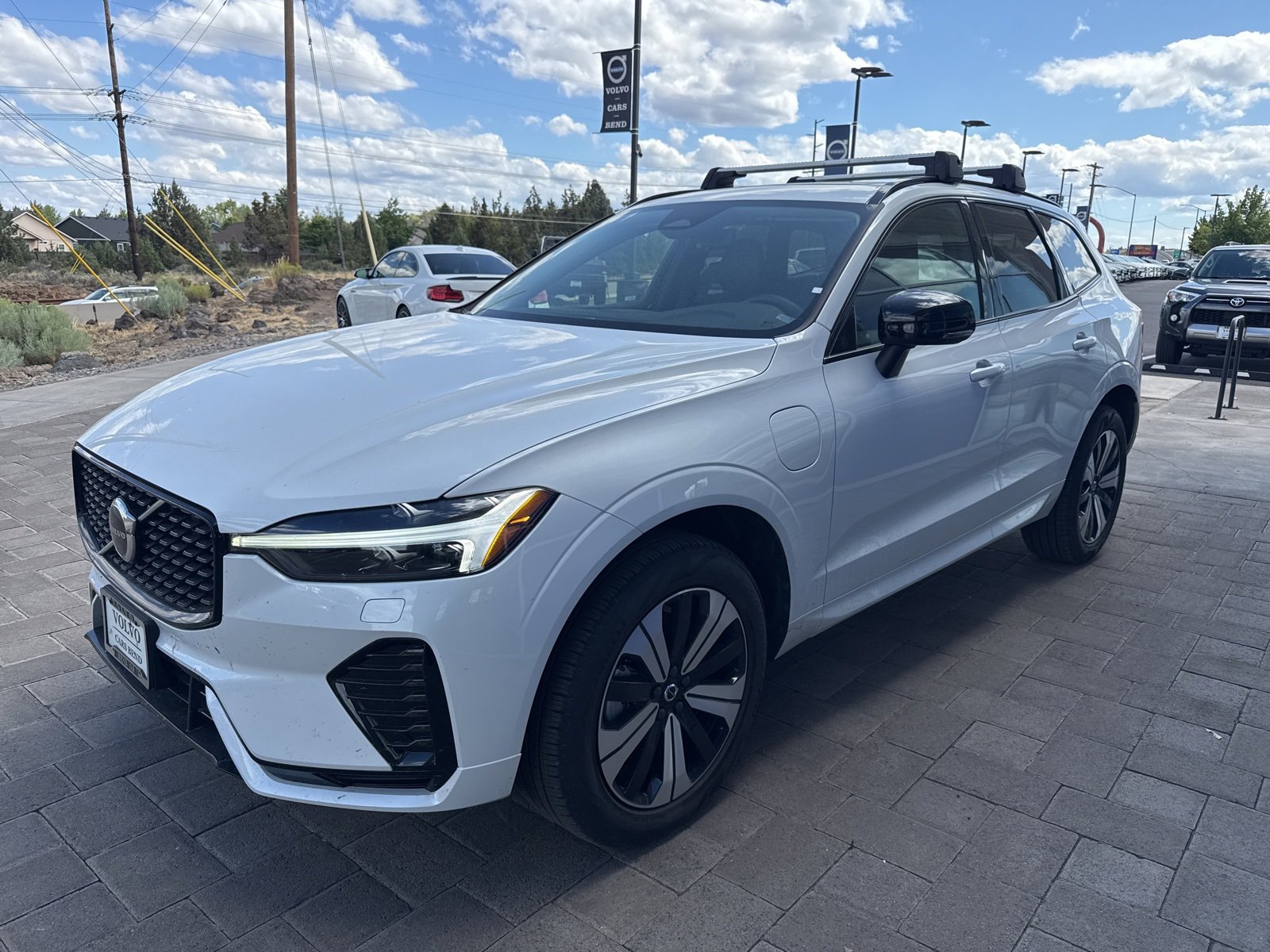 Certified 2025 Volvo XC60 T8 Core w/ Protection Package Premier image 2