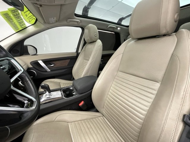 Used 2021 Land Rover Discovery Sport SE image 5
