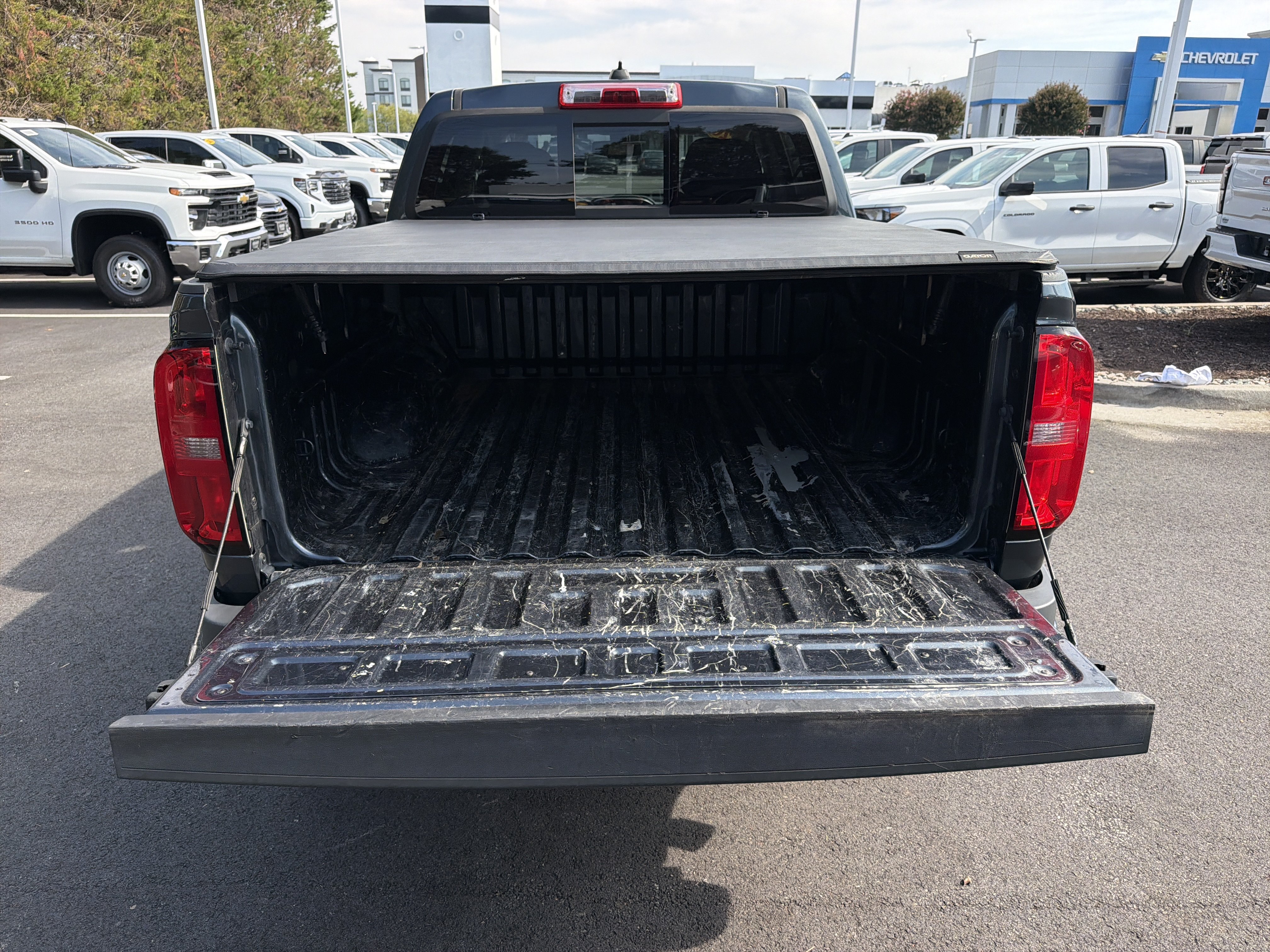 Used 2020 Chevrolet Colorado Z71 AWD/4WD image 34