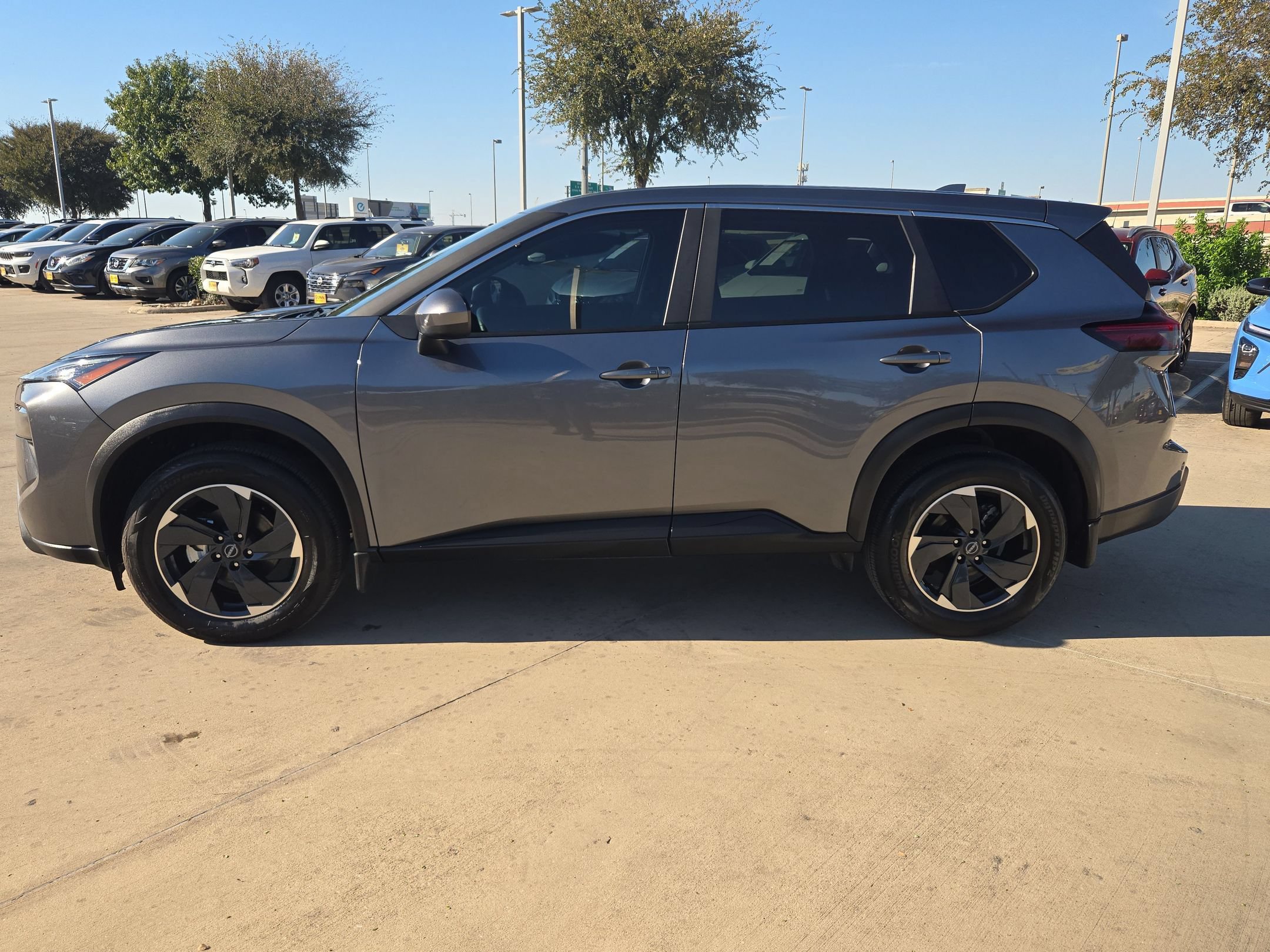 Certified 2026 Nissan Rogue SV w/ Cold Weather Package AWD/4WD image 6