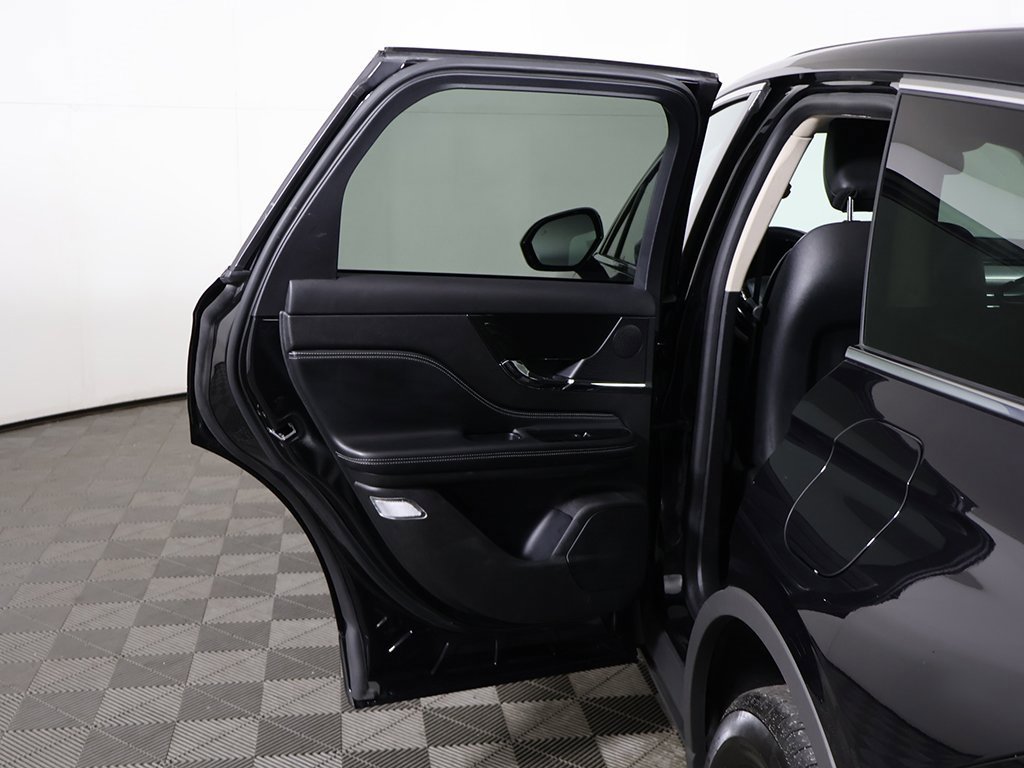 Used 2023 Lincoln Corsair AWD image 21