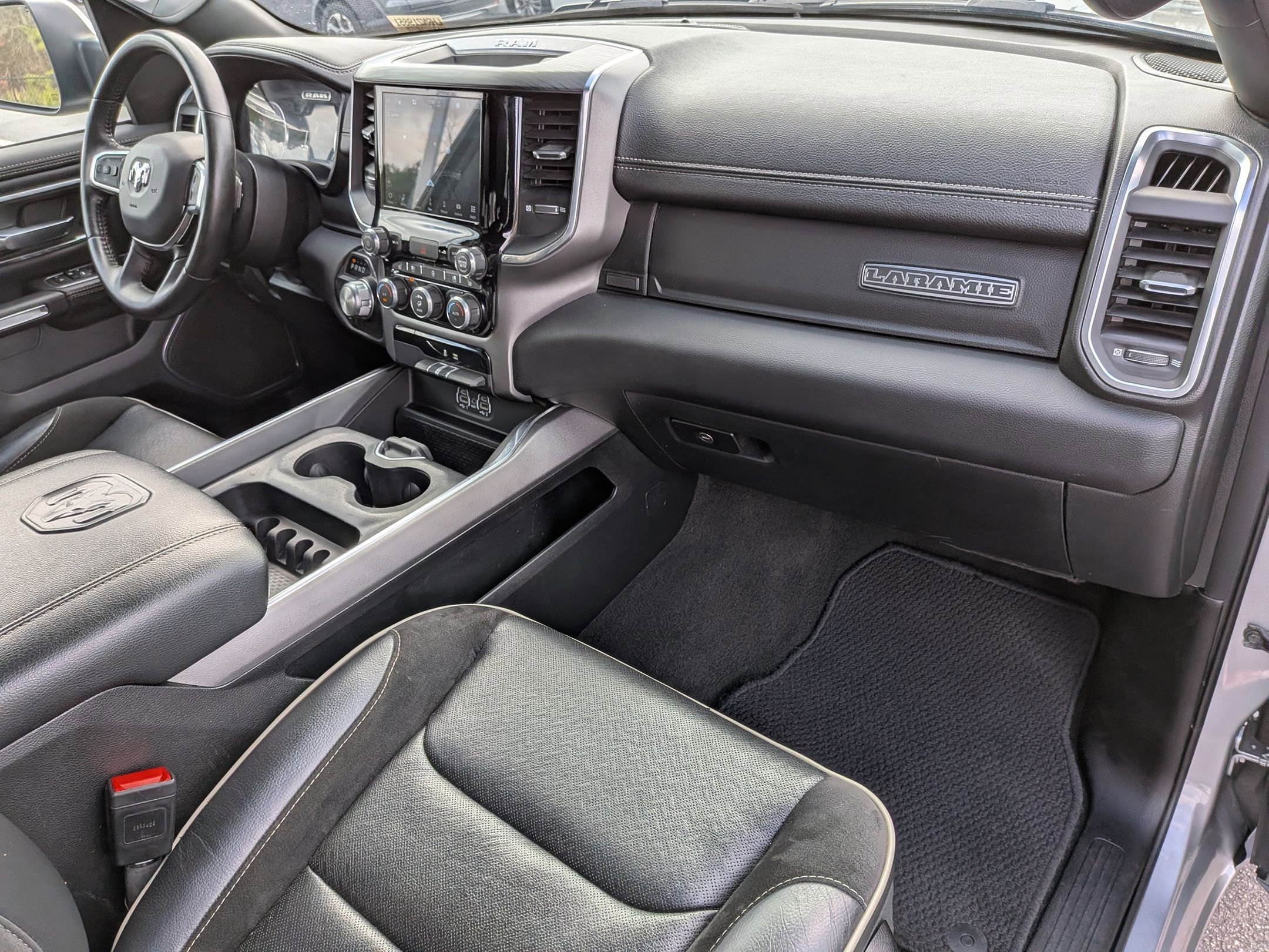 Used 2024 RAM 1500 Laramie image 40