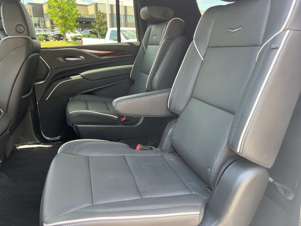 Certified 2024 Cadillac Escalade ESV Premium Luxury AWD/4WD image 20