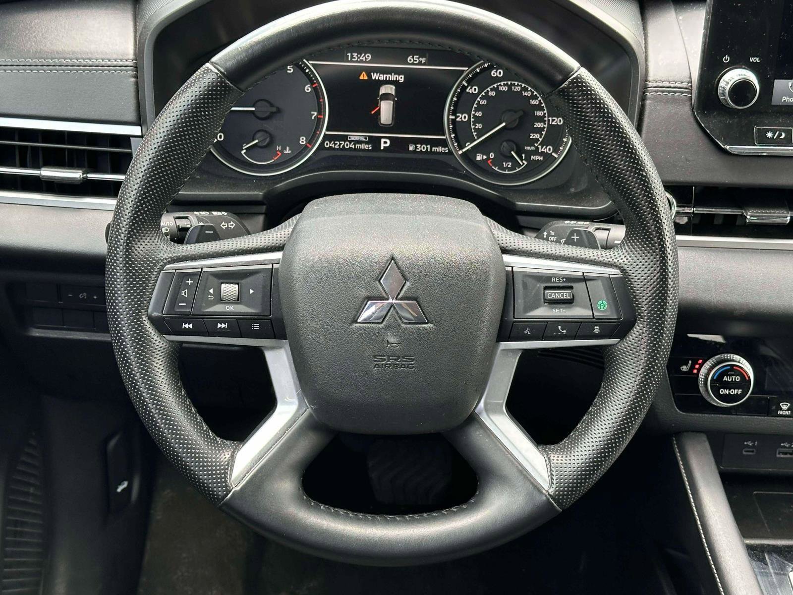 Used 2024 Mitsubishi Outlander SE AWD/4WD image 9