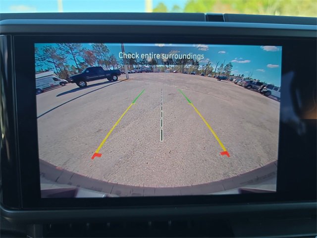 Used 2025 Jeep Wrangler Sahara image 18