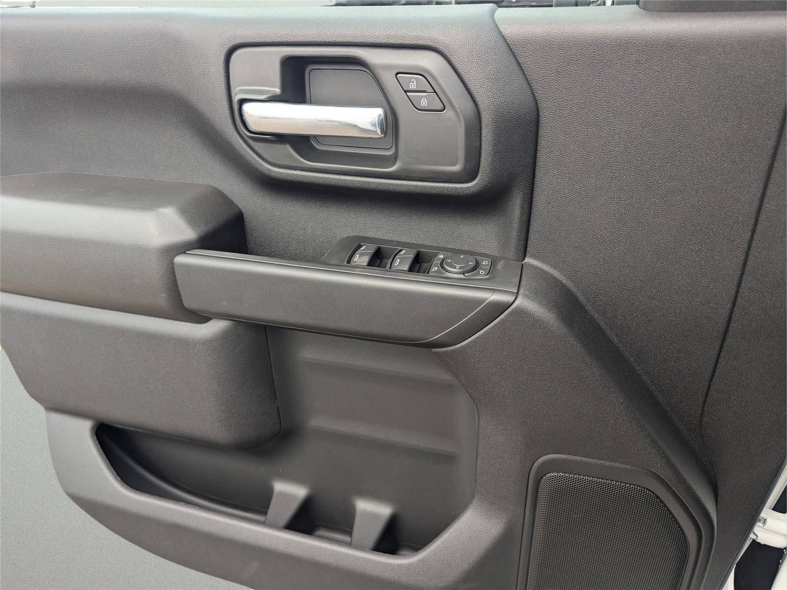 New 2026 Chevrolet Silverado 2500 Custom w/ Custom Value Package image 18