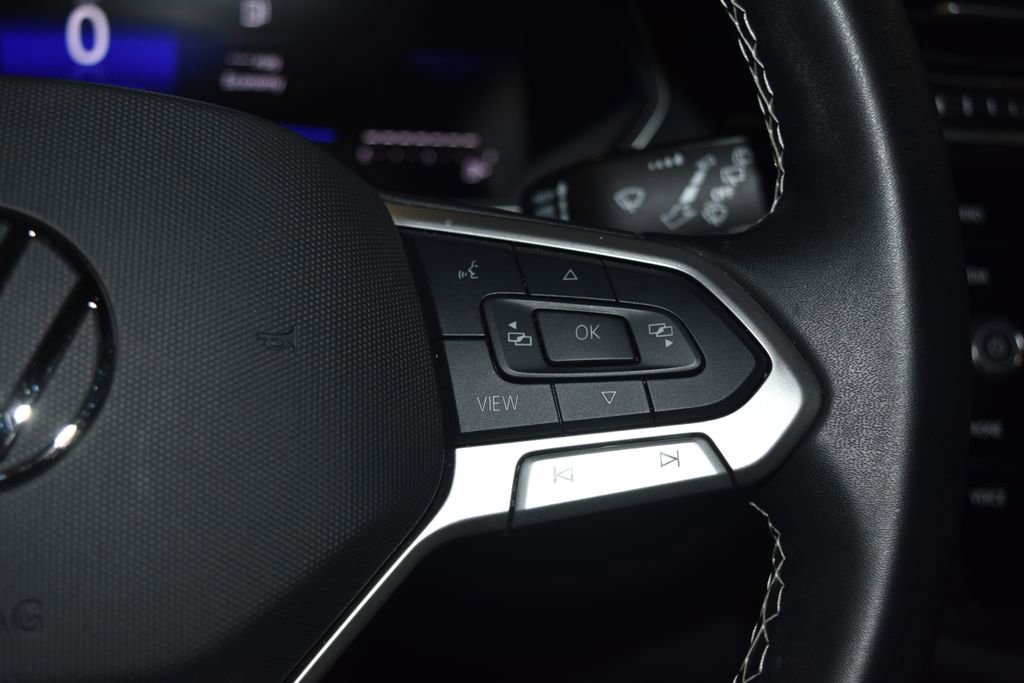 Used 2024 Volkswagen Tiguan S image 9