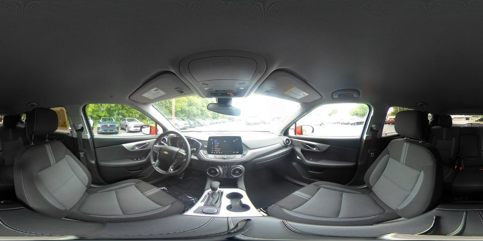 Used 2025 Chevrolet Blazer LT FWD image 37