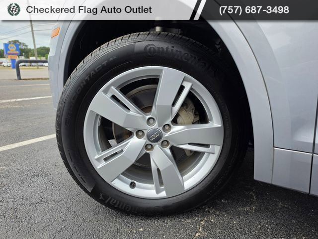 Used 2018 Audi Q5 2.0T Premium Plus w/ Premium Plus Package AWD/4WD image 13
