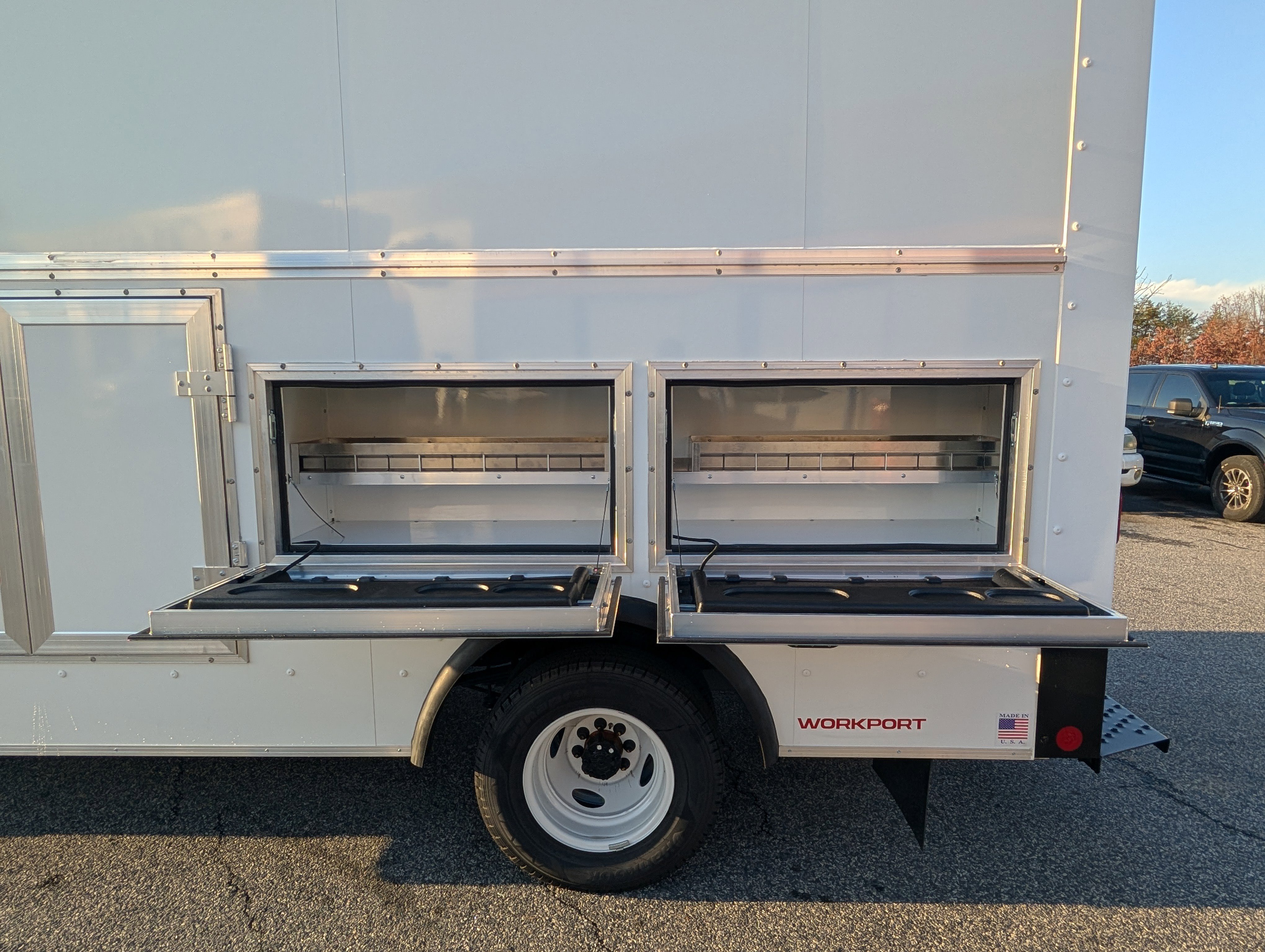 New 2026 Ford E-450 and Econoline 450 Super Duty w/ Power Equipment Group RWD image 18