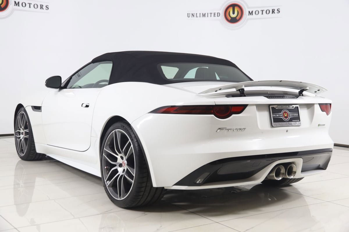 Used 2018 Jaguar F-TYPE R-Dynamic RWD image 4