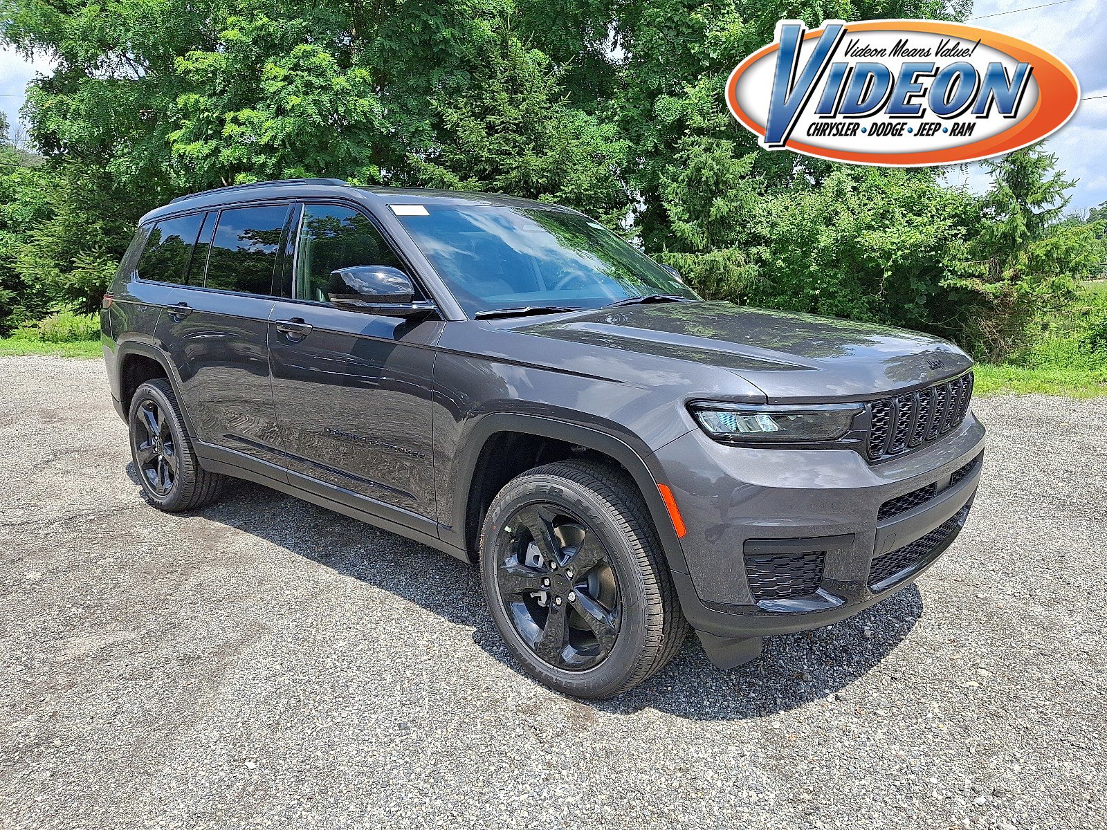 New 2025 Jeep Grand Cherokee L Altitude