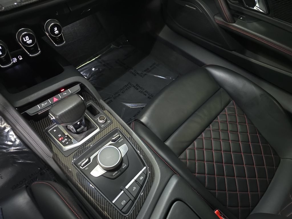 Used 2021 Audi R8 V10 w/ Premium Package RWD image 24
