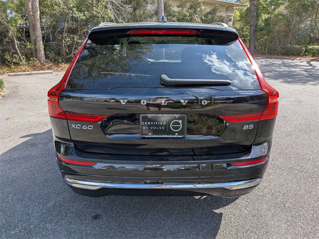 Certified 2023 Volvo XC60 B5 Ultimate w/ Climate Package image 5