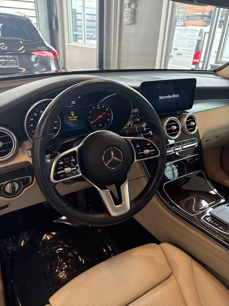 Used 2022 Mercedes-Benz GLC 300 4MATIC image 6