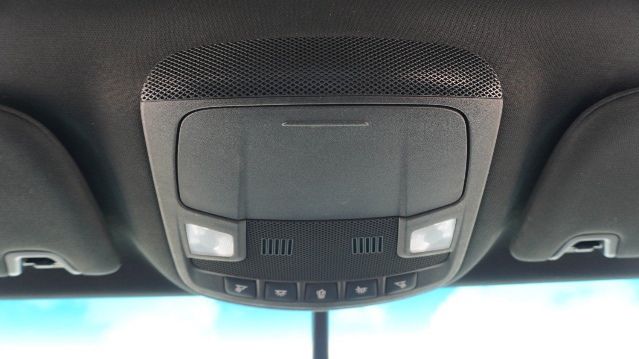 Used 2016 Lincoln MKX Premiere w/ Cargo Accessories Package FWD image 26