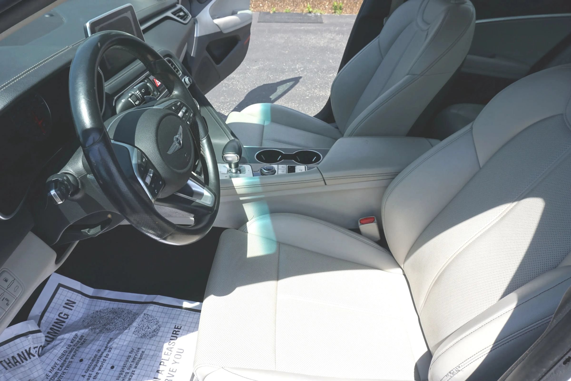 Used 2021 Genesis G70 2.0T RWD image 20