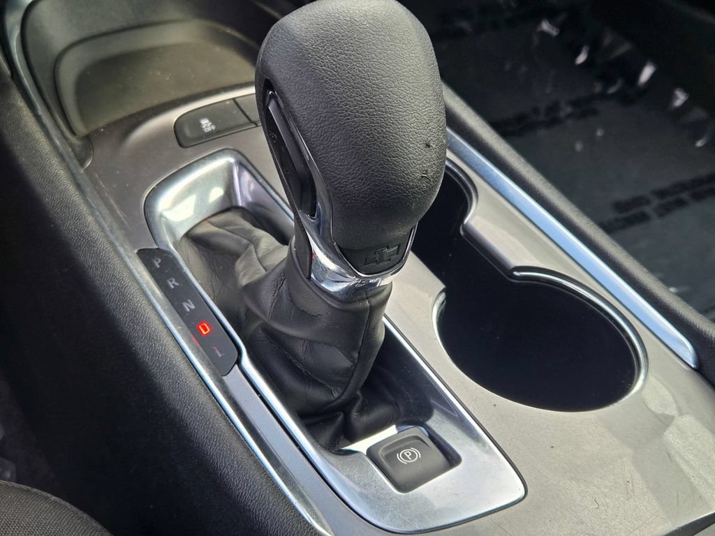 Used 2024 Chevrolet Malibu LT FWD image 34