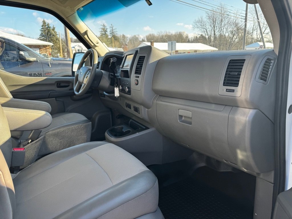 Used 2020 Nissan NV 1500 SV image 12
