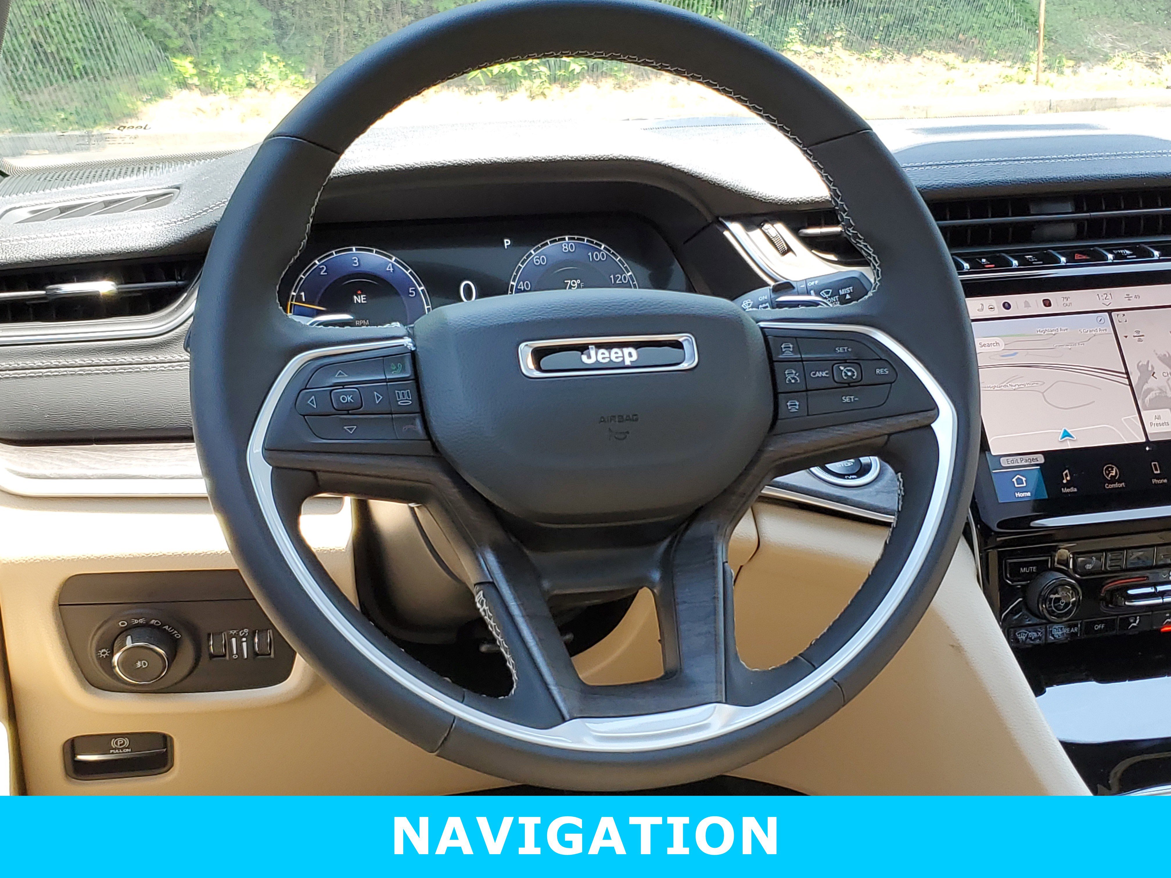 New 2025 Jeep Grand Cherokee Limited image 12