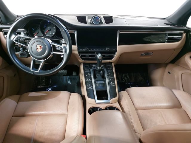 Certified 2019 Porsche Macan AWD/4WD image 9