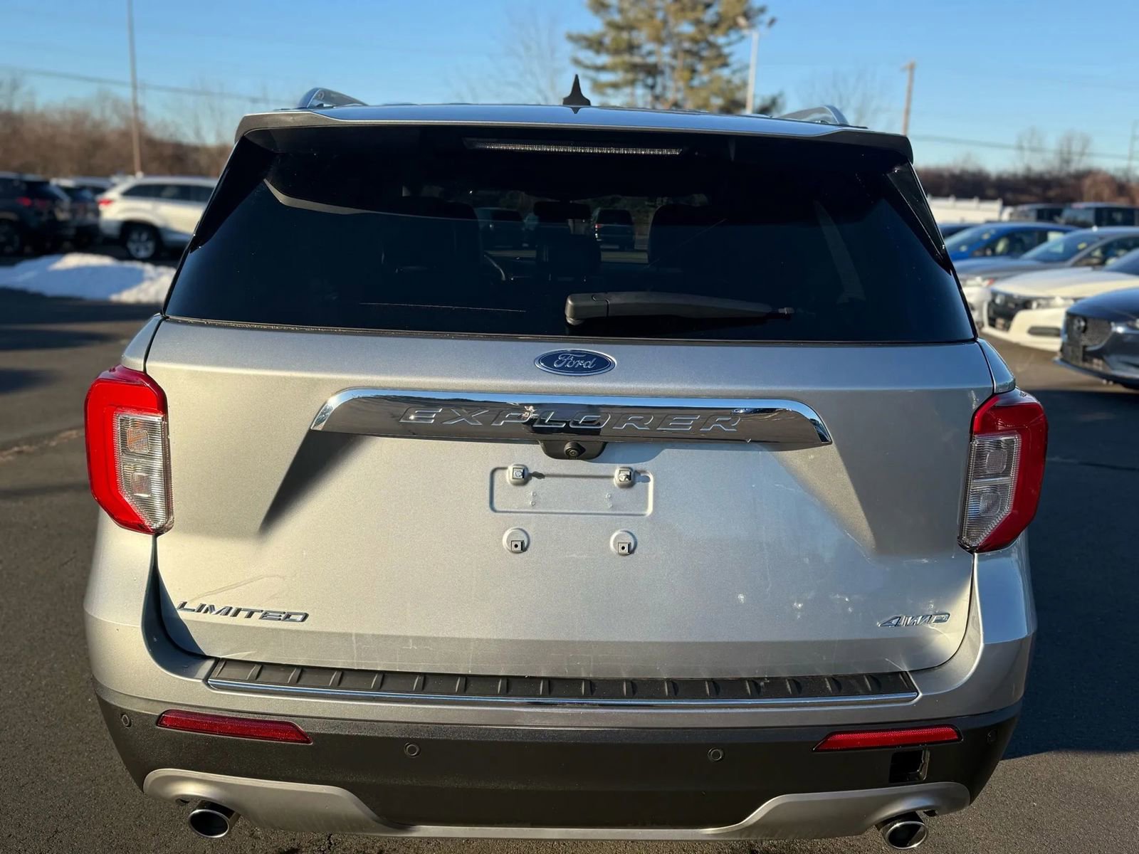 Used 2023 Ford Explorer Limited image 6