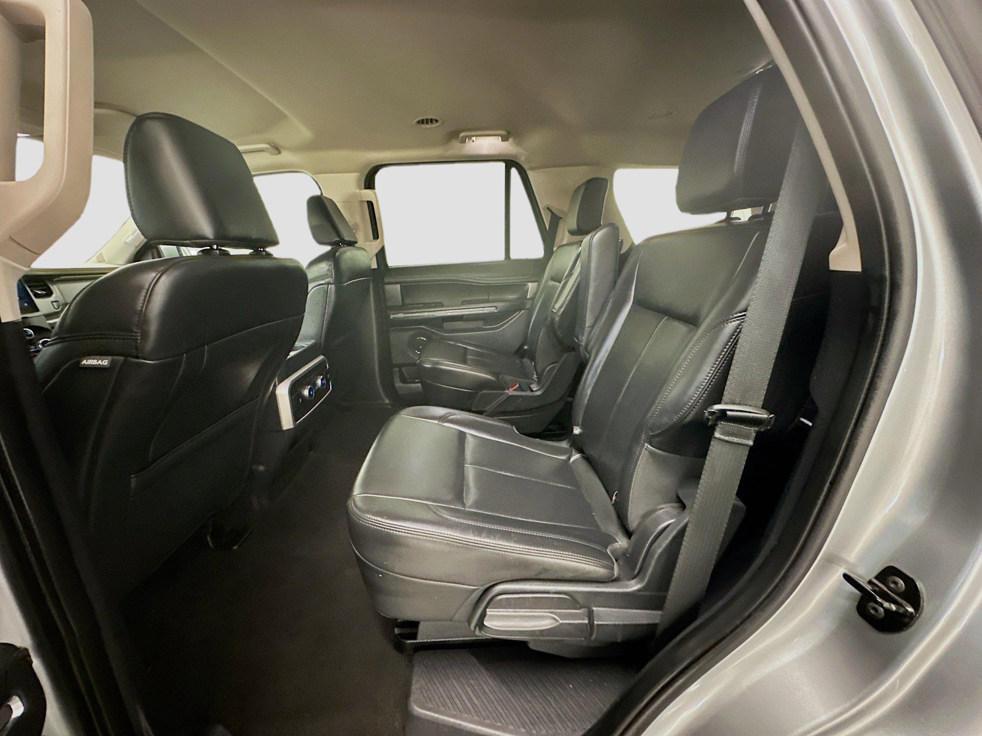 Used 2024 Ford Expedition XLT AWD/4WD image 28
