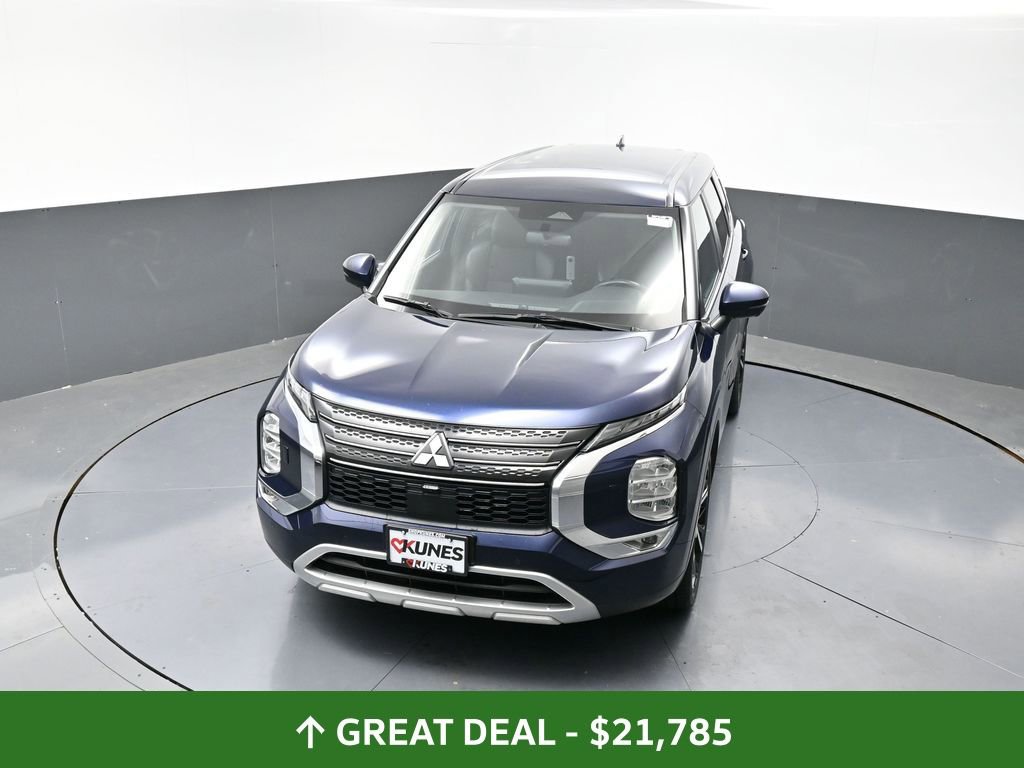 Used 2024 Mitsubishi Outlander SE image 47