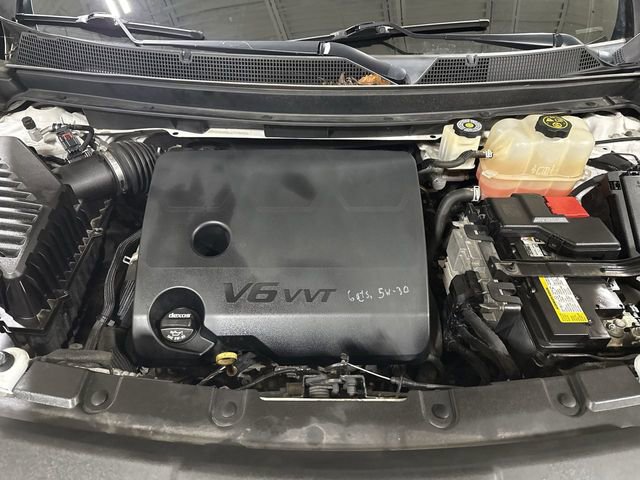 Used 2018 Chevrolet Traverse Premier w/ Driver Confidence II Package FWD image 26