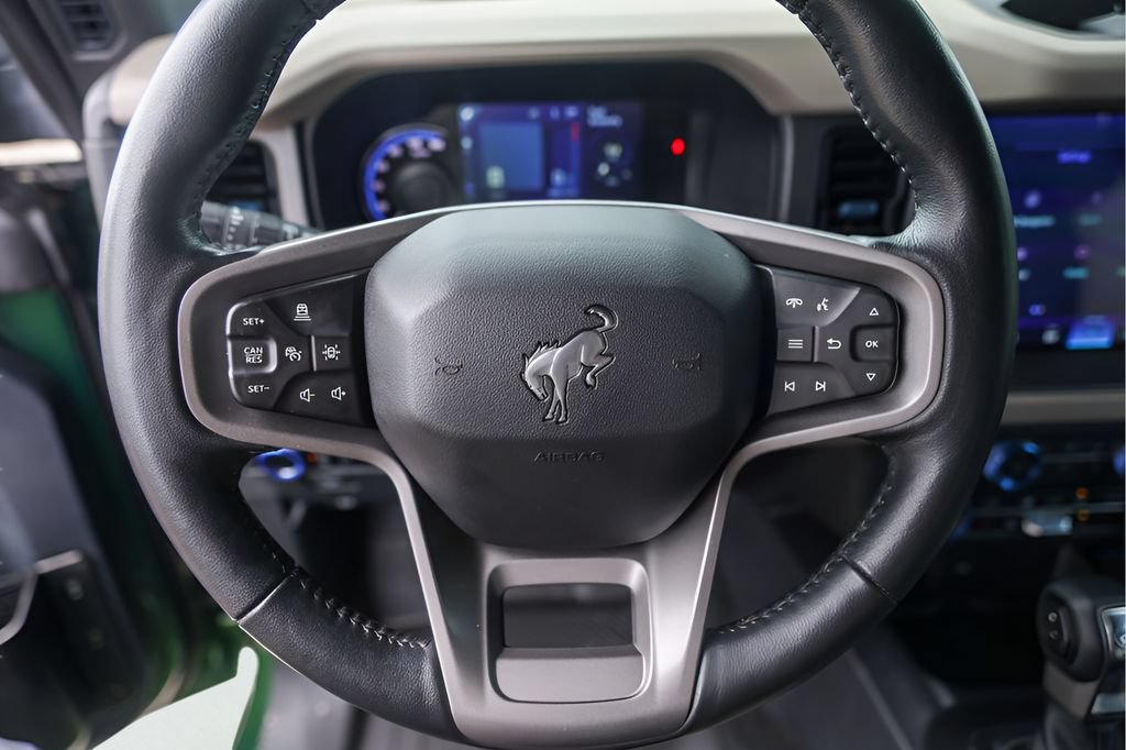 Used 2024 Ford Bronco Wildtrak AWD/4WD image 15