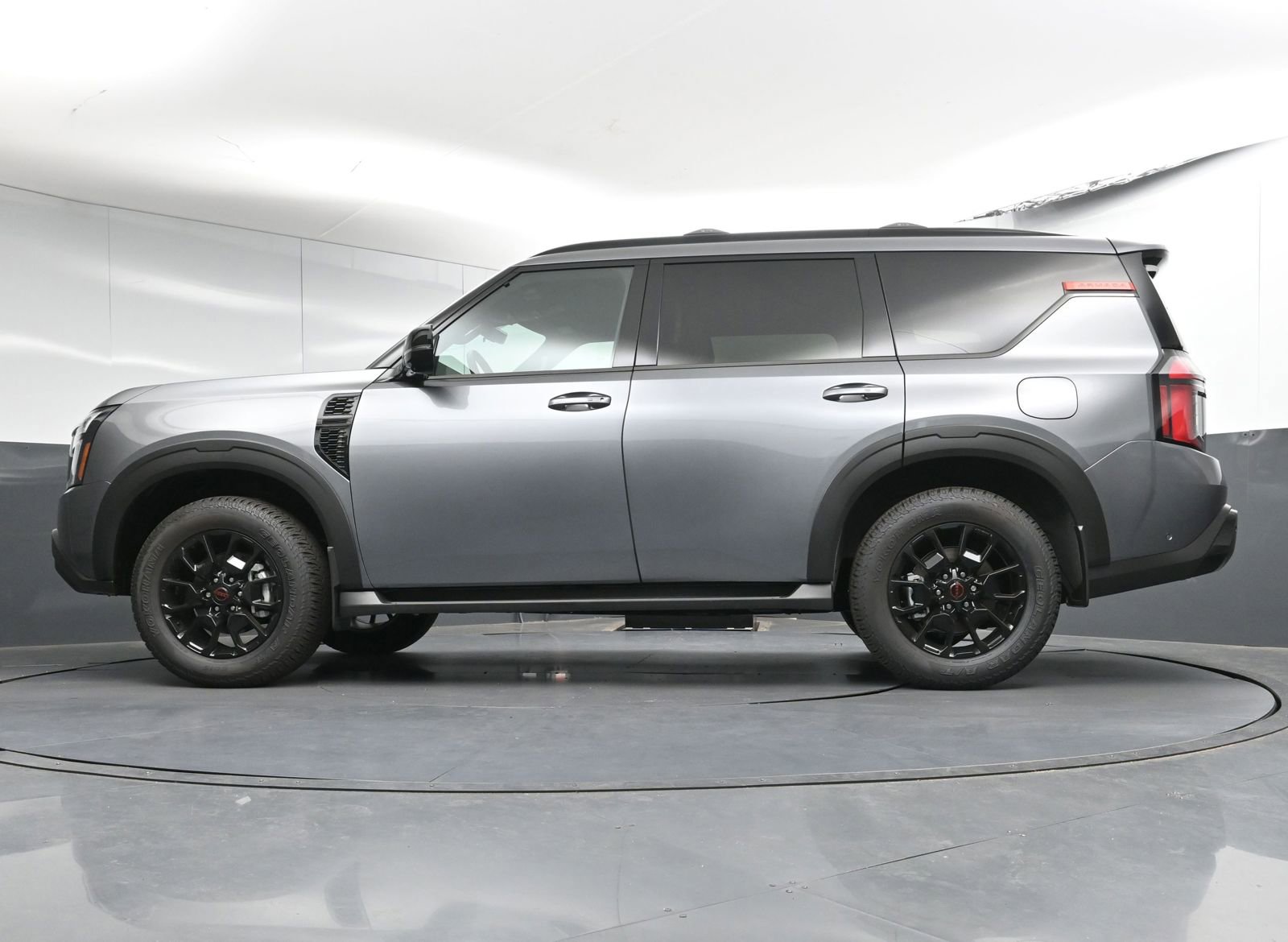 New 2025 Nissan Armada PRO-4X AWD/4WD image 29