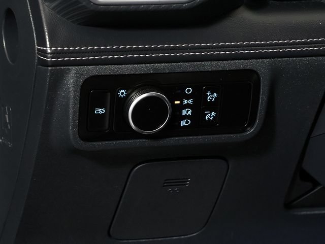 Used 2025 Ford Mustang Premium RWD image 24