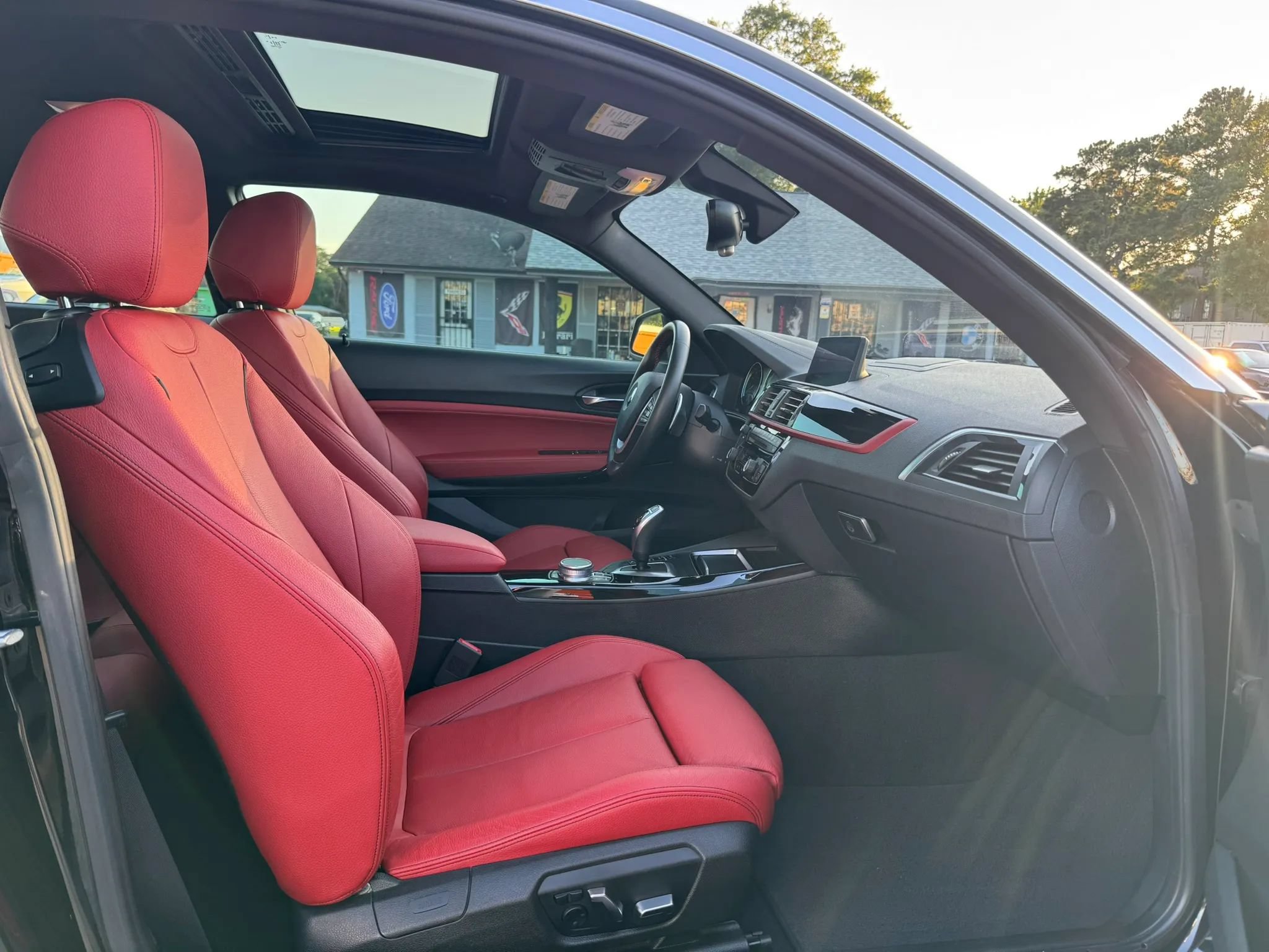 Used 2020 BMW 230i Coupe w/ Convenience Package RWD image 19