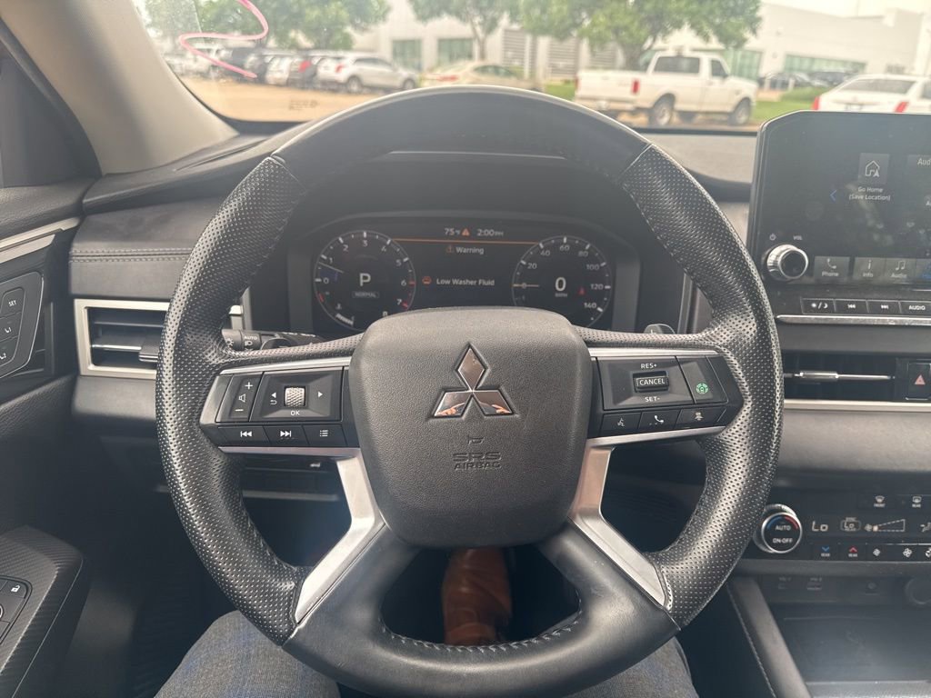 Used 2024 Mitsubishi Outlander SEL image 15