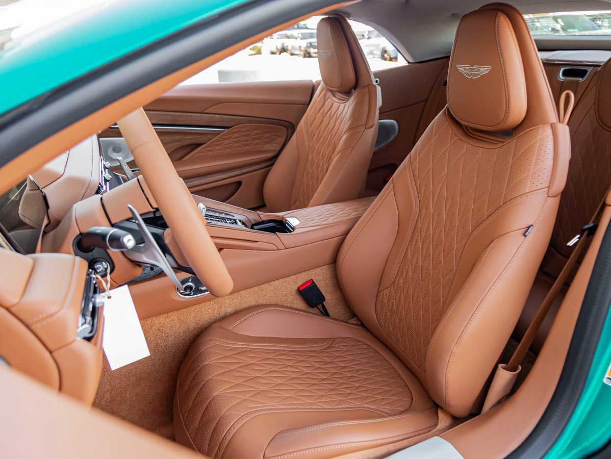 Used 2026 Aston Martin DB12 Convertible RWD image 14