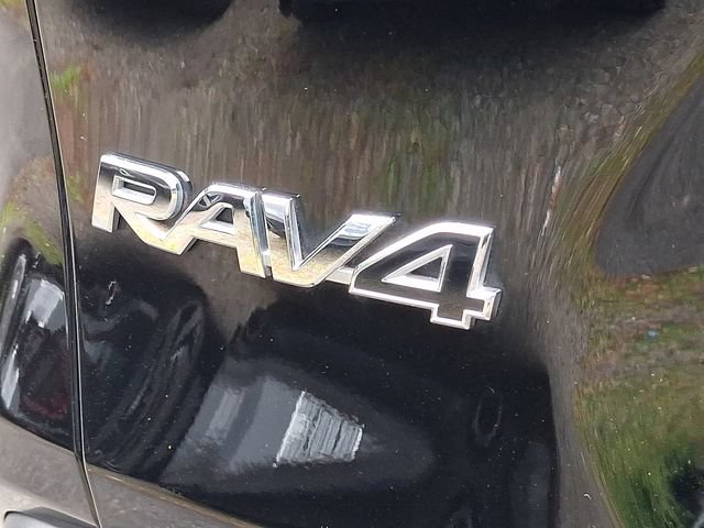 Used 2019 Toyota RAV4 XLE Premium w/ All Weather Liner Package AWD/4WD image 31