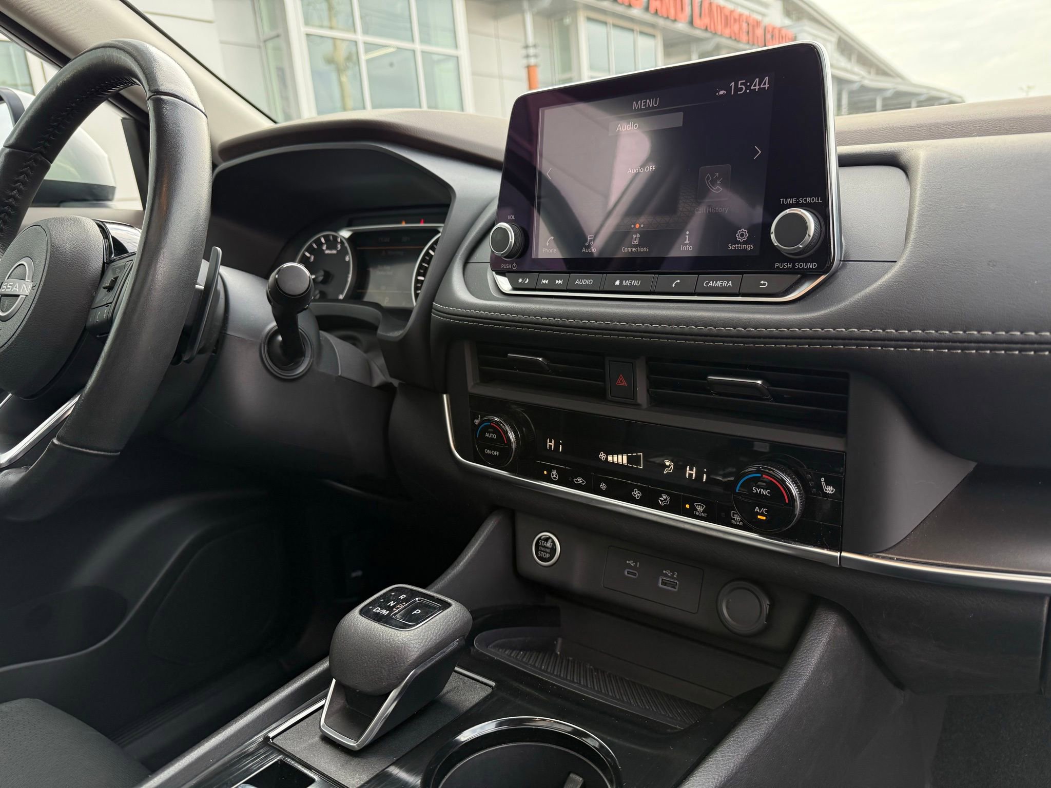 Used 2023 Nissan Rogue SV w/ SV Premium B Package image 26