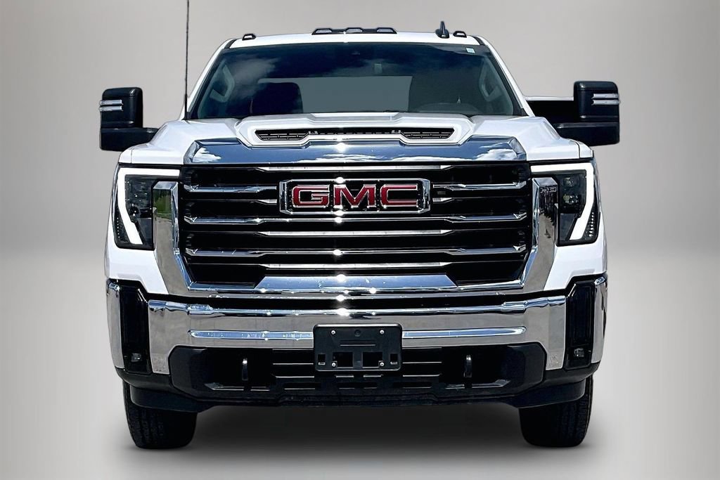 Used 2024 GMC Sierra 2500 SLE w/ SLE Value Package; AWD/4WD image 3