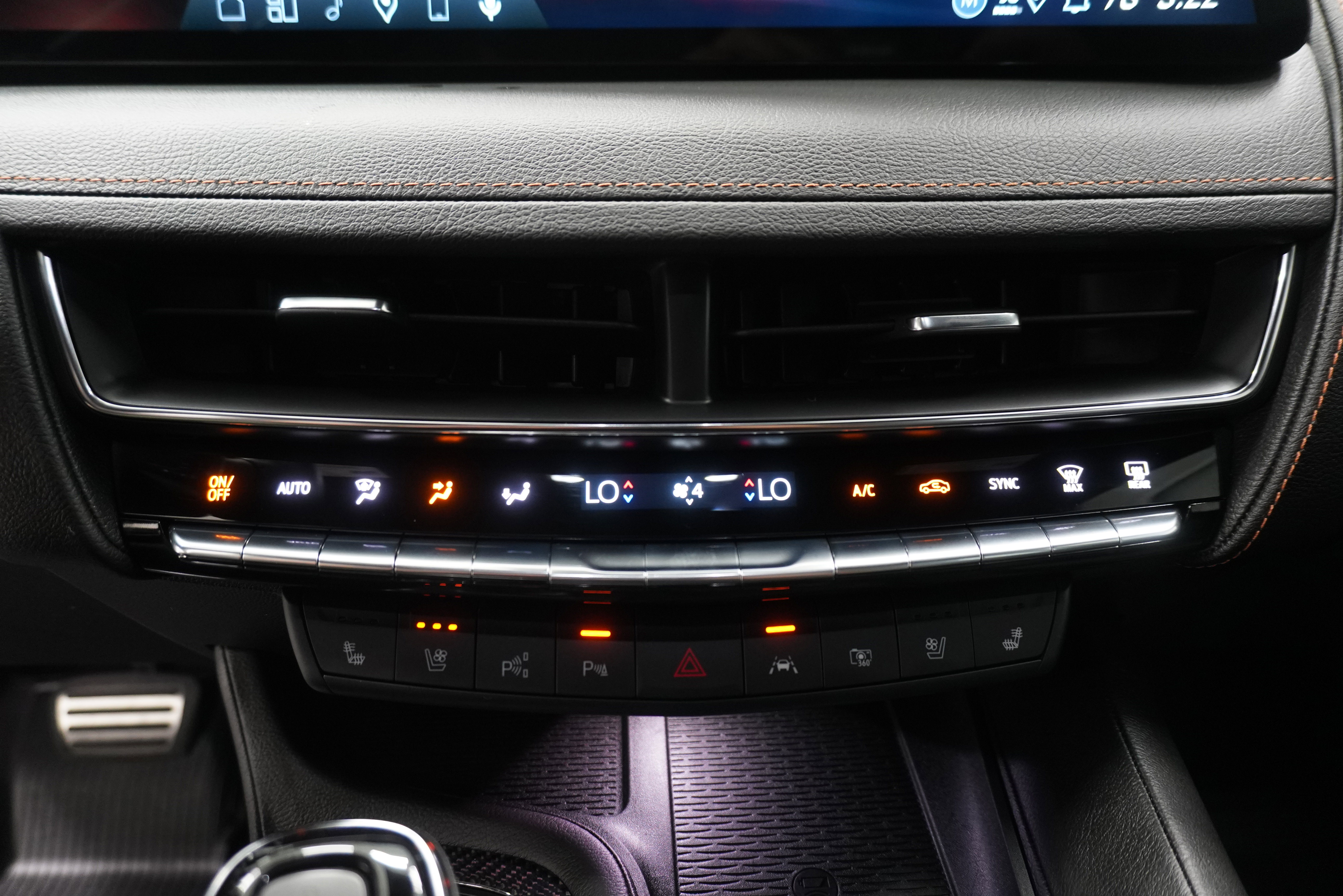 Used 2026 Cadillac CT5 V w/ Technology Package image 26