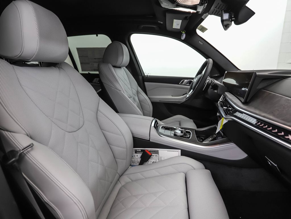 New 2026 BMW X5 xDrive40i w/ Executive Package image 30