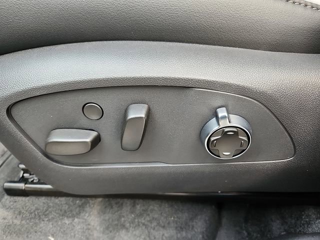 New 2026 Buick Enclave Avenir image 9