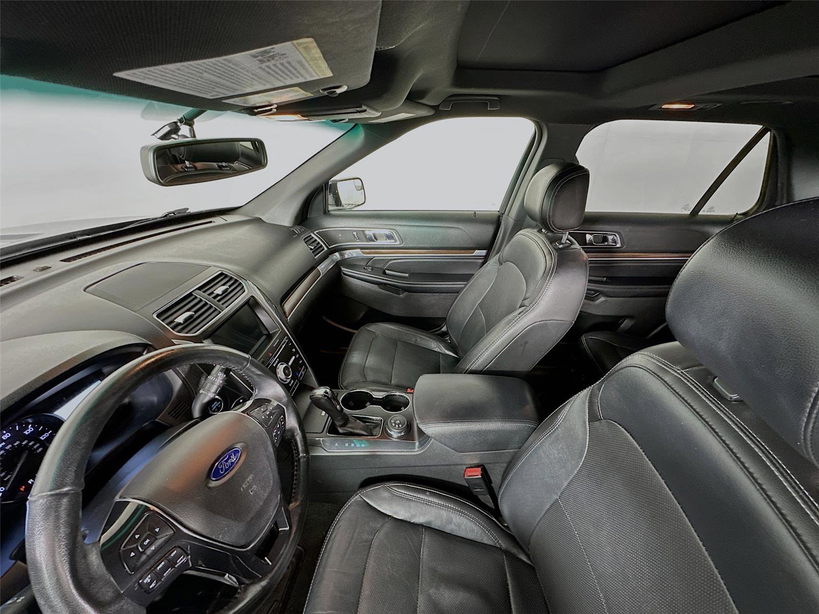 Used 2017 Ford Explorer Limited image 5