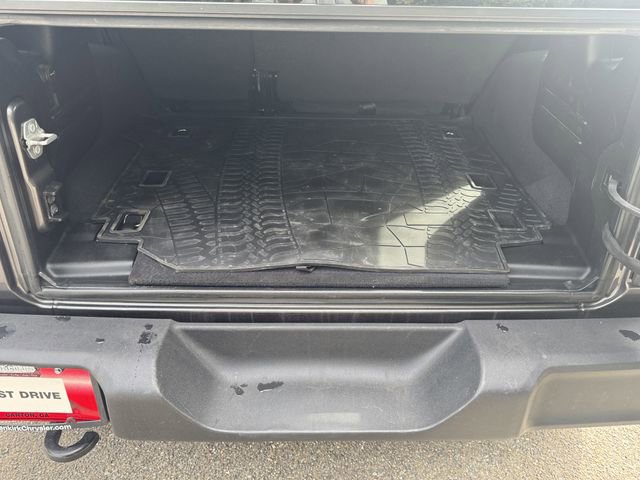 Used 2023 Jeep Wrangler Willys image 18