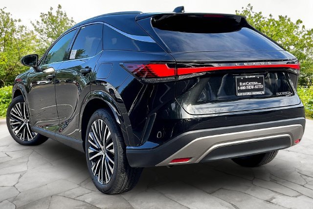 New 2026 Lexus RX 350 w/ Convenience Package AWD/4WD image 3