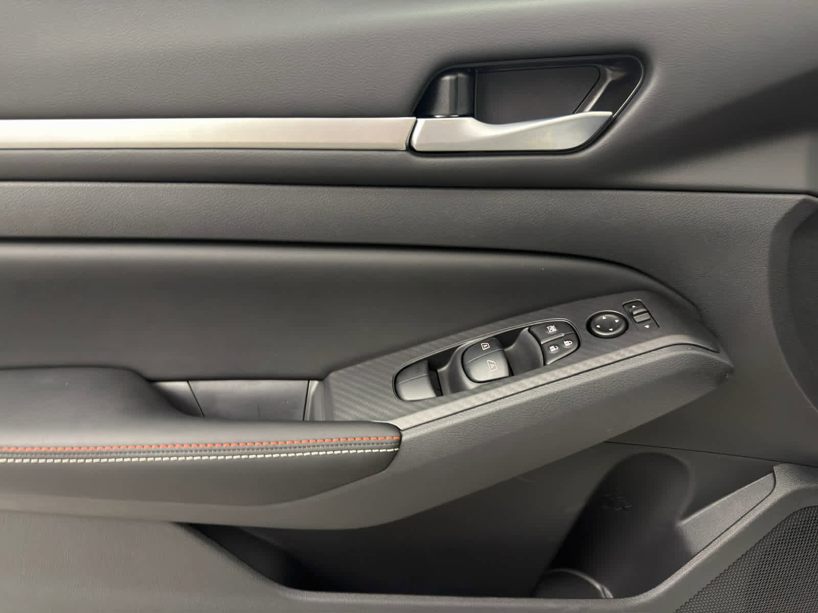 New 2026 Nissan Altima 2.5 SR w/ SR Premium Package image 21