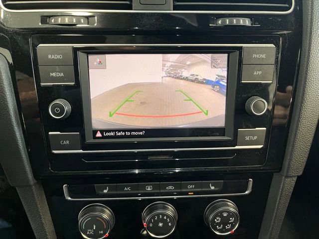 Used 2019 Volkswagen GTI SE image 27