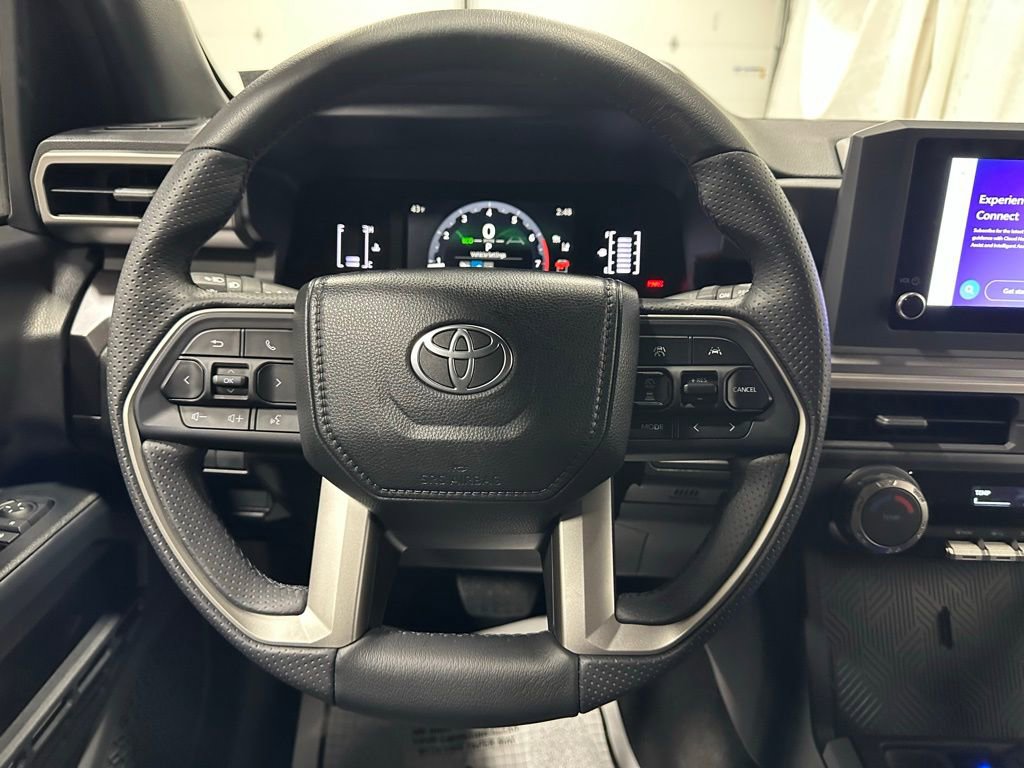 Used 2025 Toyota 4Runner SR5 image 18
